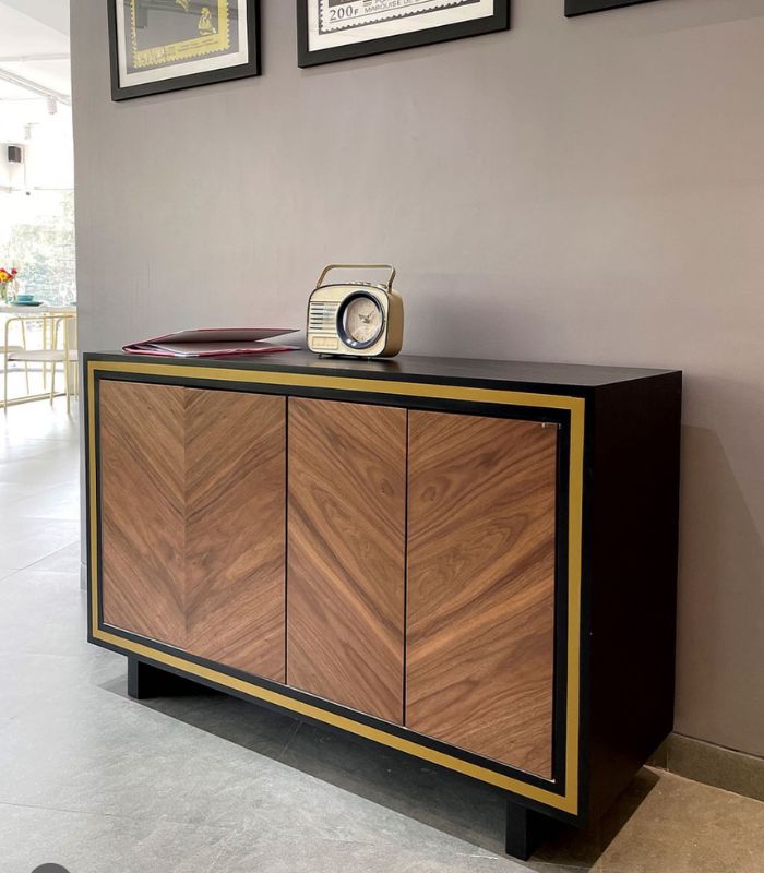 console unit